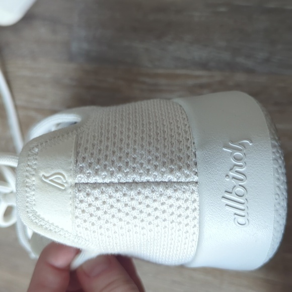 like new Allbirds tree runners sneakers - Picture 11 of 12